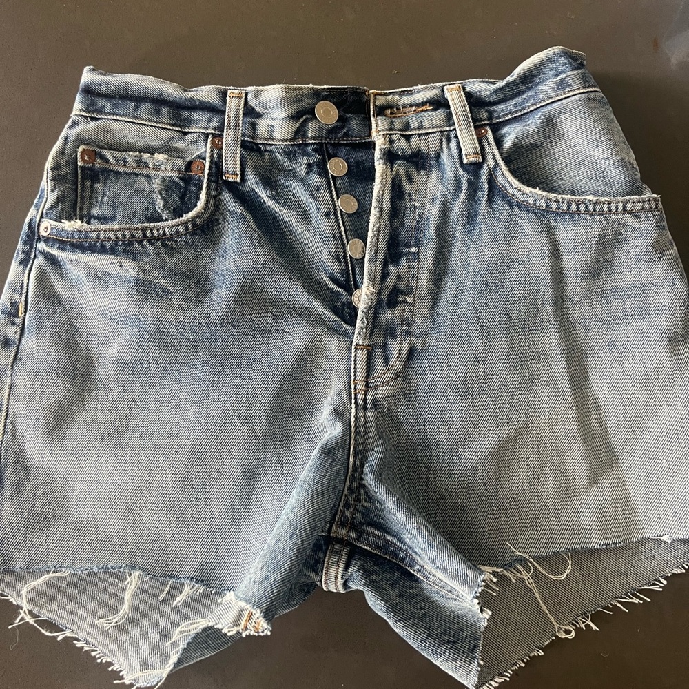 Like New Agolde Riley Denim Shorts Size 26
